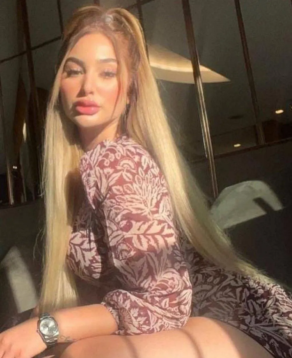 Zari photo 1