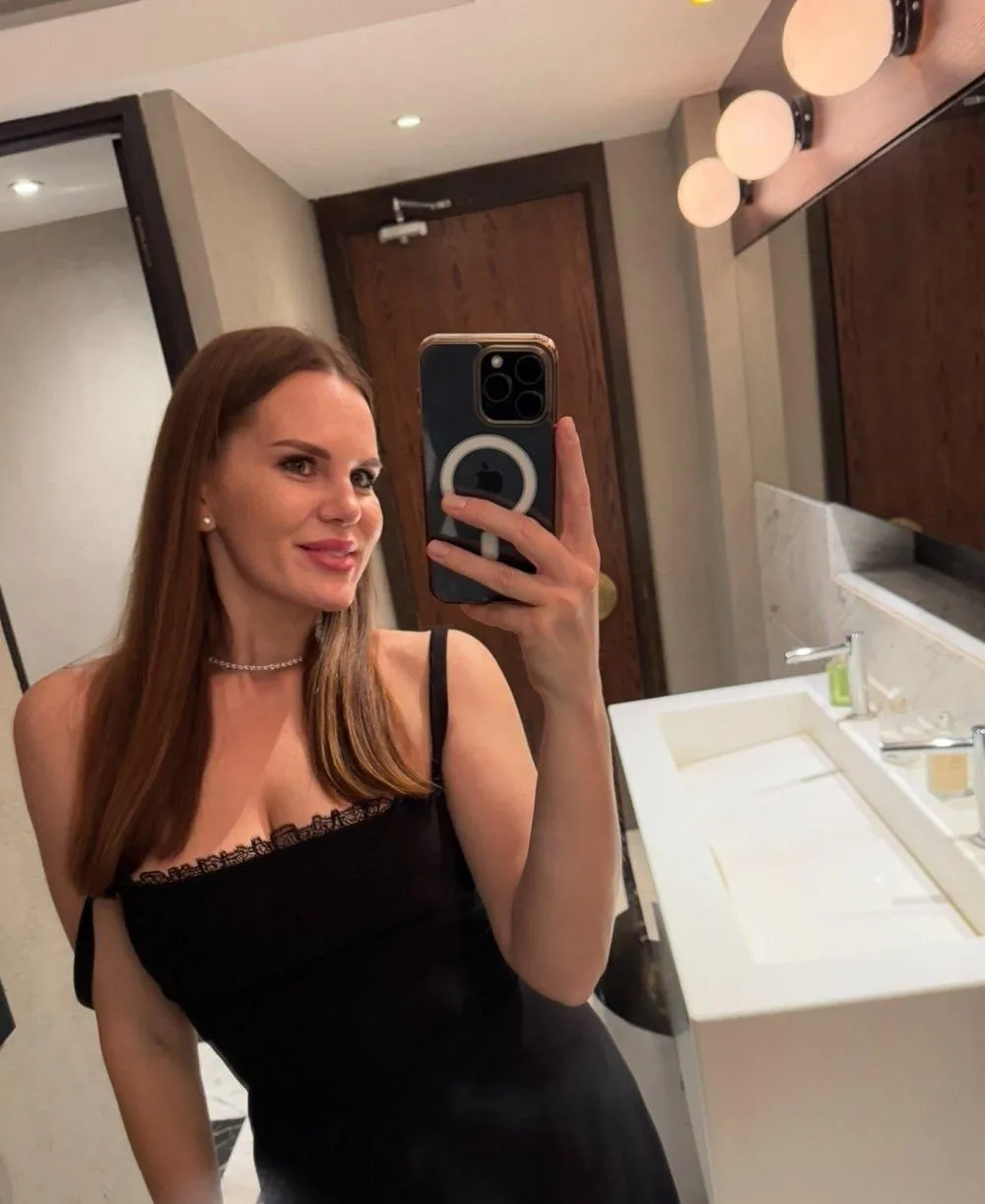 Nikki photo 2