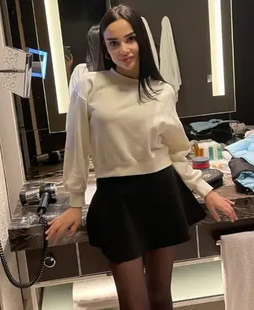 Selena preview