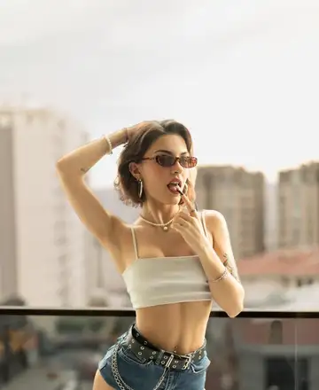 Sahra preview