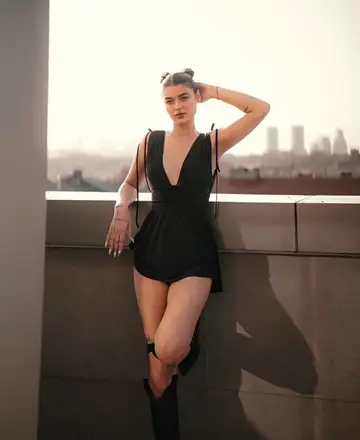 Jasmin preview